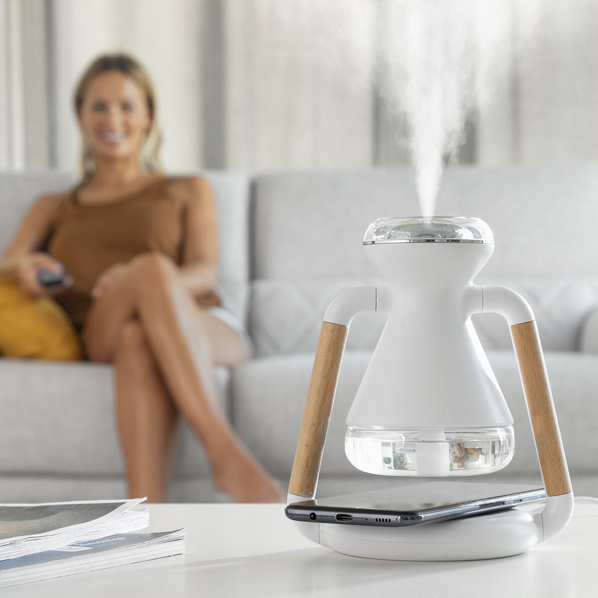 3-i-1 Trådlös laddare, aromdiffuser och luftfuktare Misvolt InnovaGoods